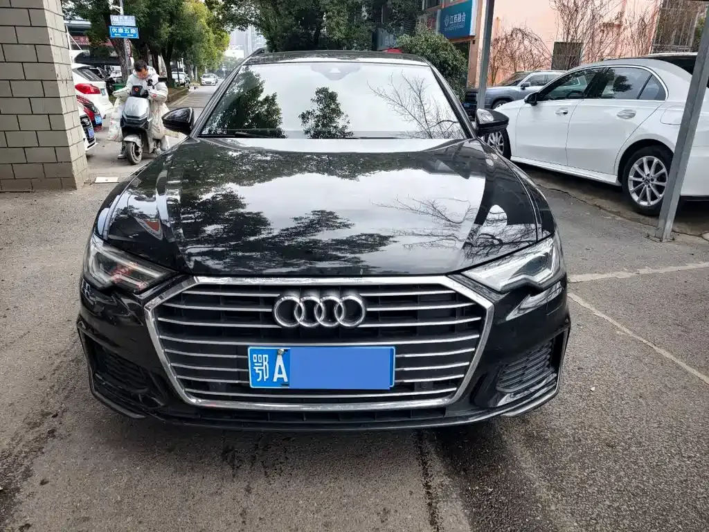 Audi A6L 2021 из CN, фото 1