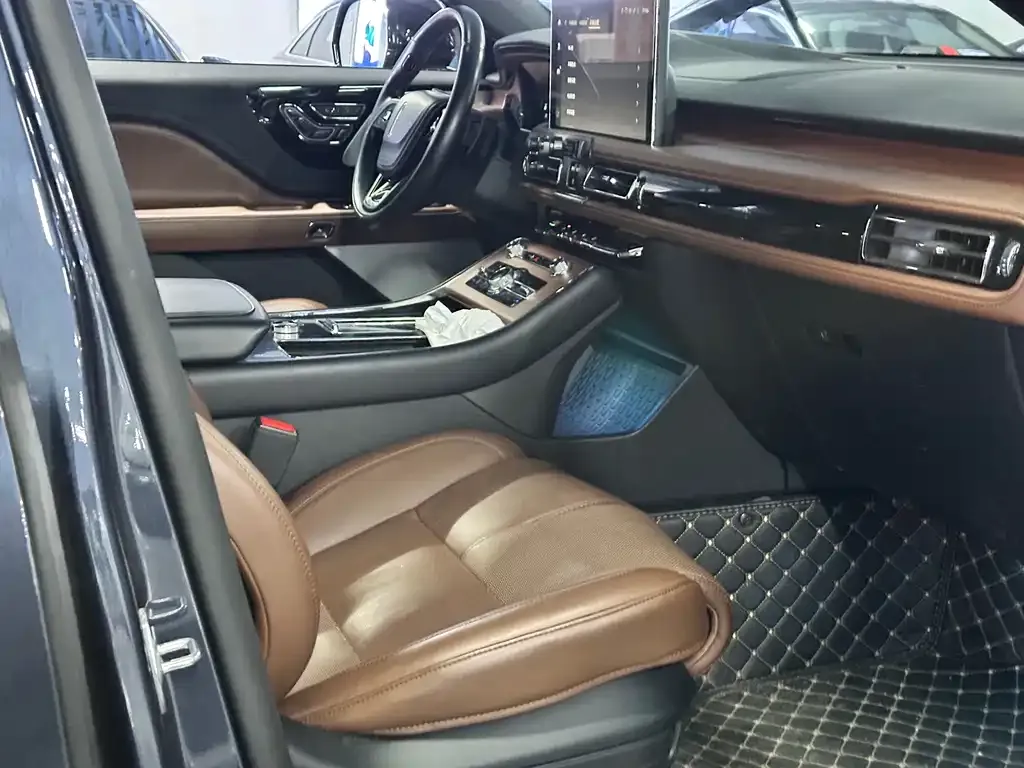 Lincoln Aviator 2022 из CN, фото 5