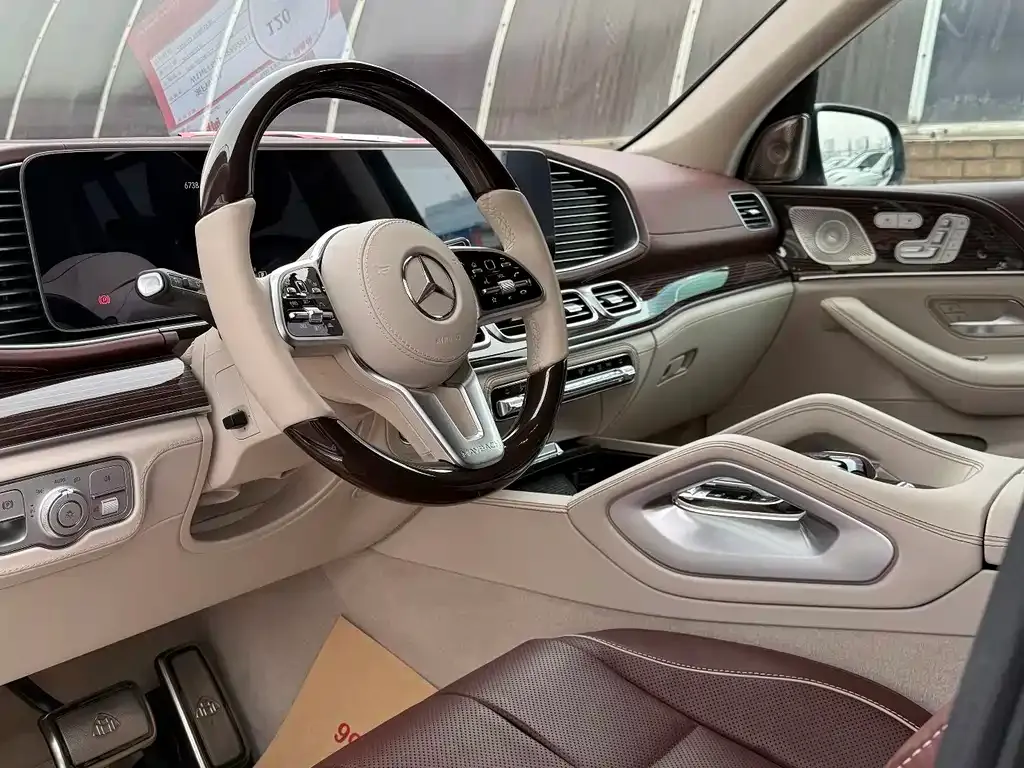 Mercedes-Benz GLS — фото 4
