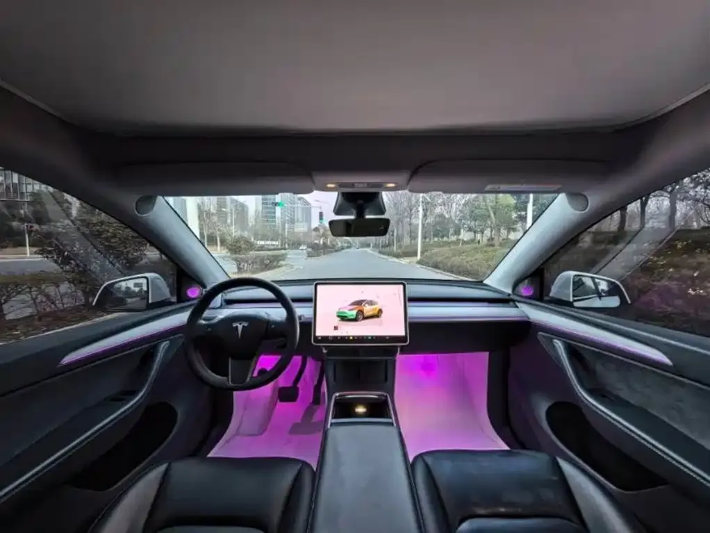 Tesla Model Y — фото 3