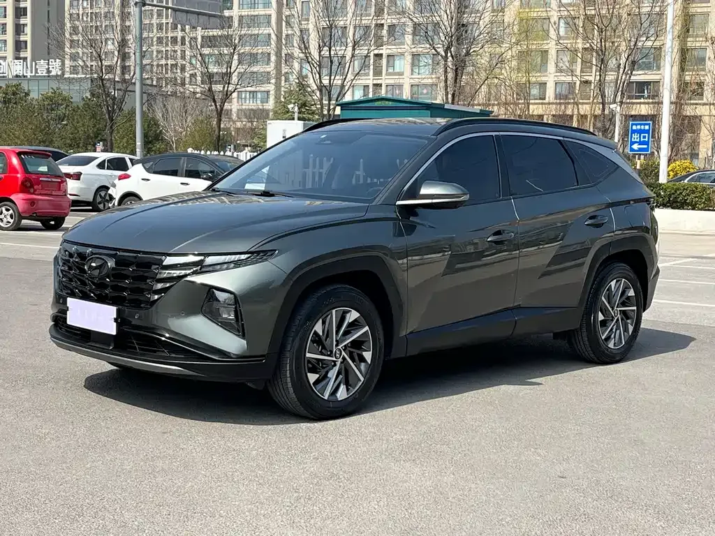 Hyundai Tucson — фото 1