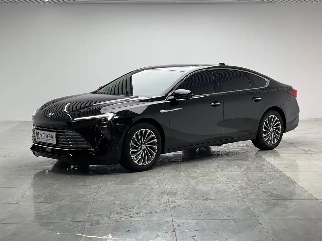 Buick LaCrosse 2024 из CN, фото 1