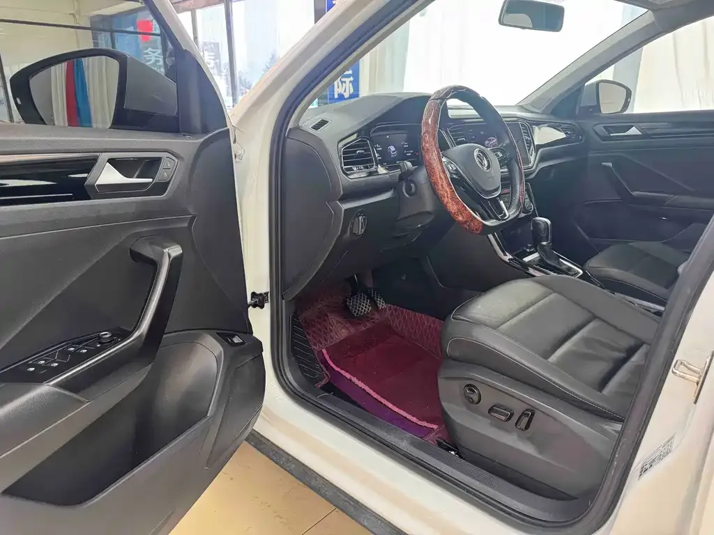 Volkswagen T-Roc 2021 из CN, фото 9