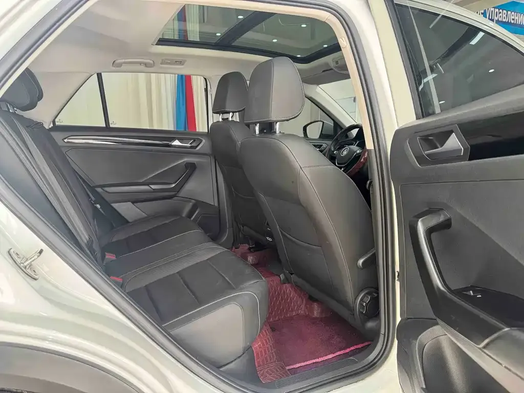 Volkswagen T-Roc 2021 из CN, фото 4