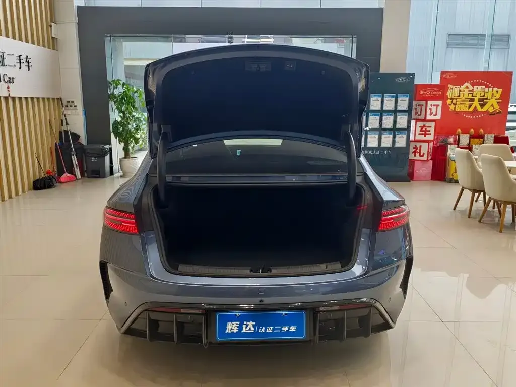 BYD Seal — фото 2