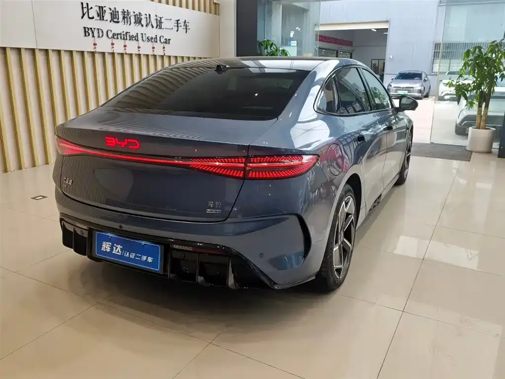 BYD Seal — фото 5