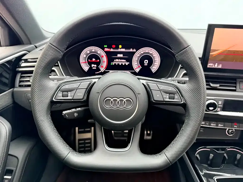 Audi A4L 2024 из CN, фото 5