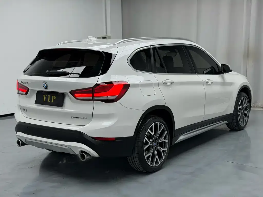 BMW X1 — фото 3