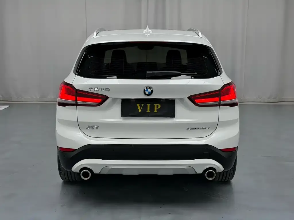 BMW X1 — фото 10