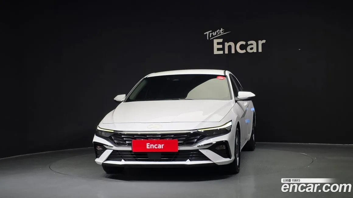 Hyundai AVANTE — фото 2