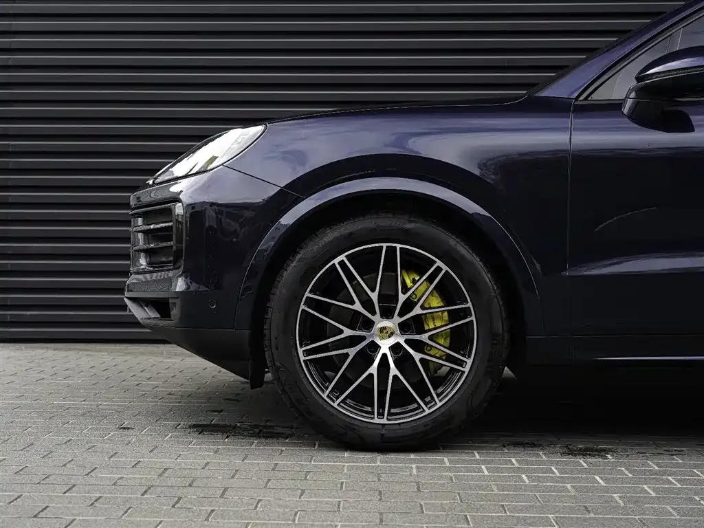Porsche Cayenne — фото 9