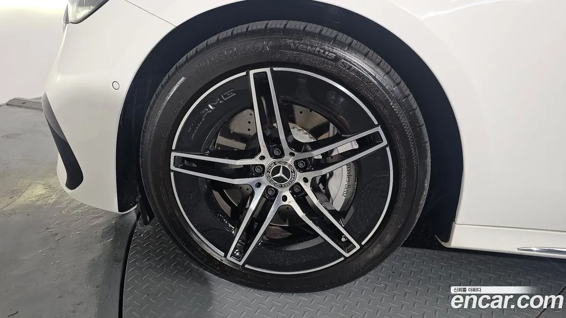 Mercedes-Benz E-Class 2025 из KR, фото 6