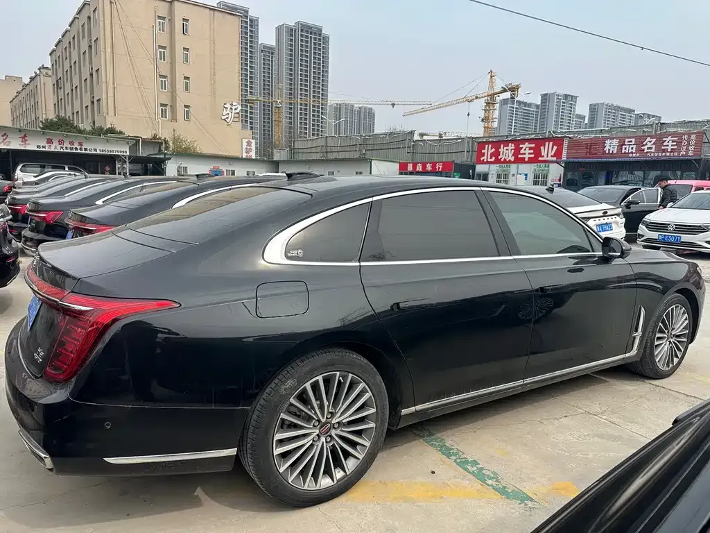Hongqi H9 — фото 6