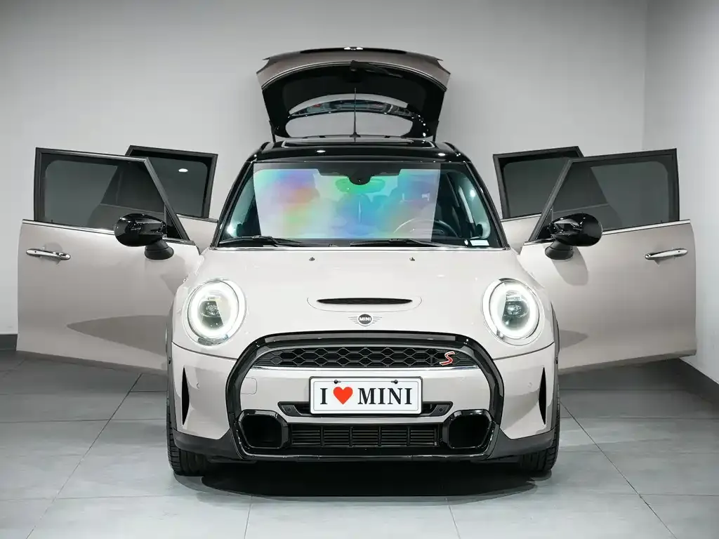 MINI Cooper (3-door) 2022 из CN, фото 3
