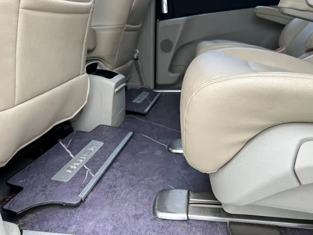 Buick GL8 2024 из CN, фото 6