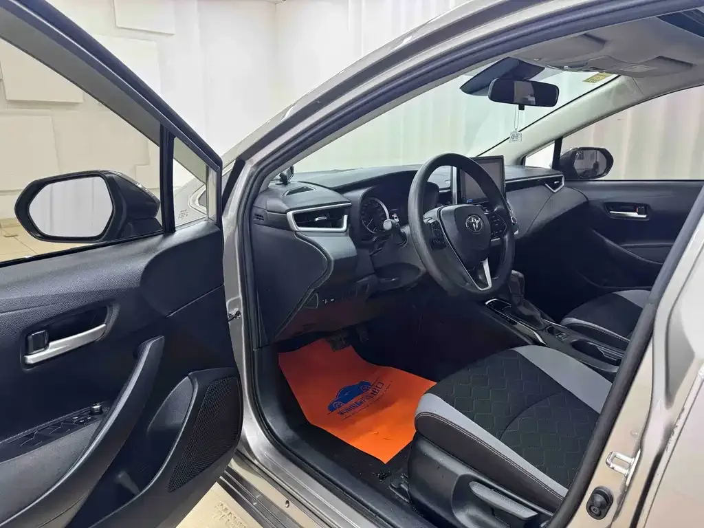 Toyota Corolla 2021 из CN, фото 5