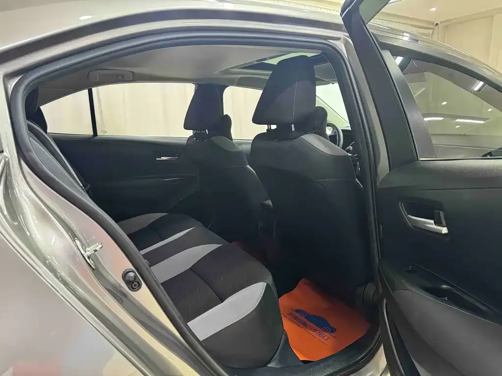 Toyota Corolla 2021 из CN, фото 3