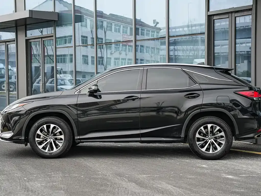 Lexus RX — фото 10