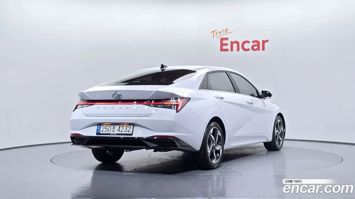 Hyundai AVANTE 2021 из KR, фото 2