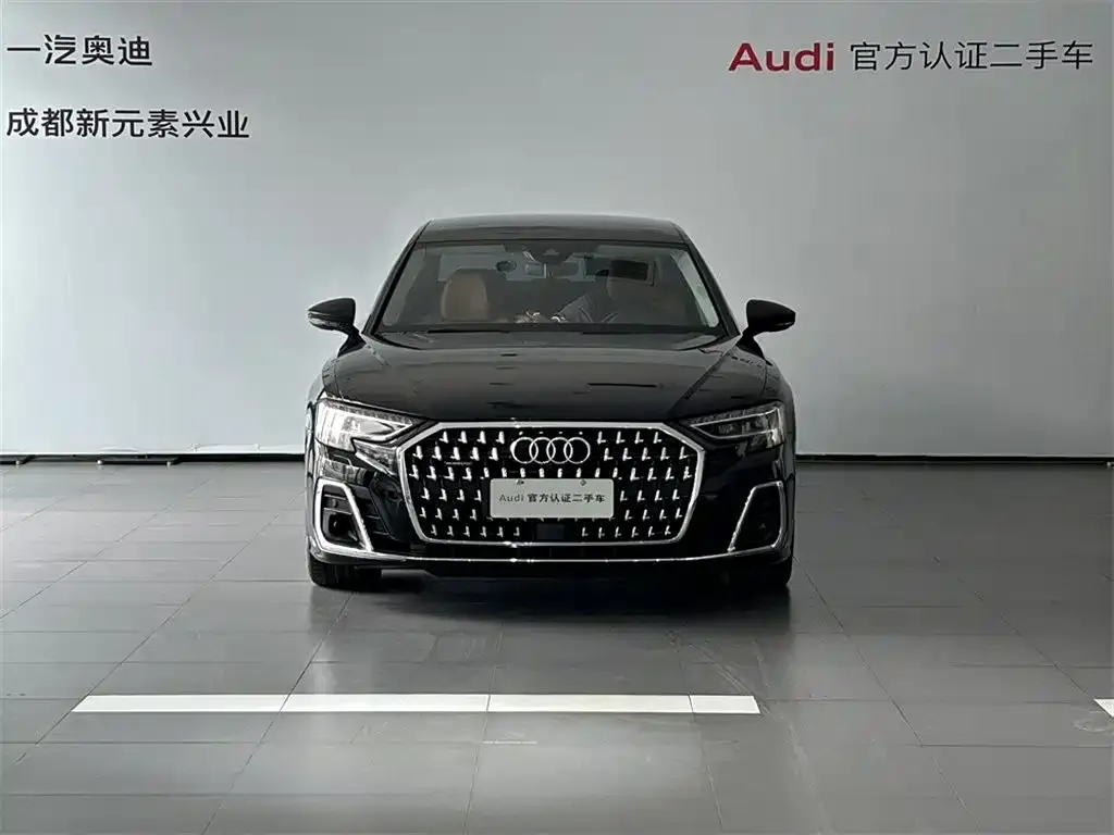 Audi A8 — фото 3