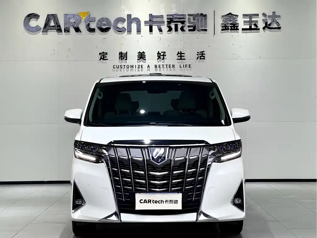 Toyota Alphard — фото 4