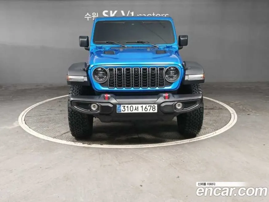 Jeep Wrangler — фото 1