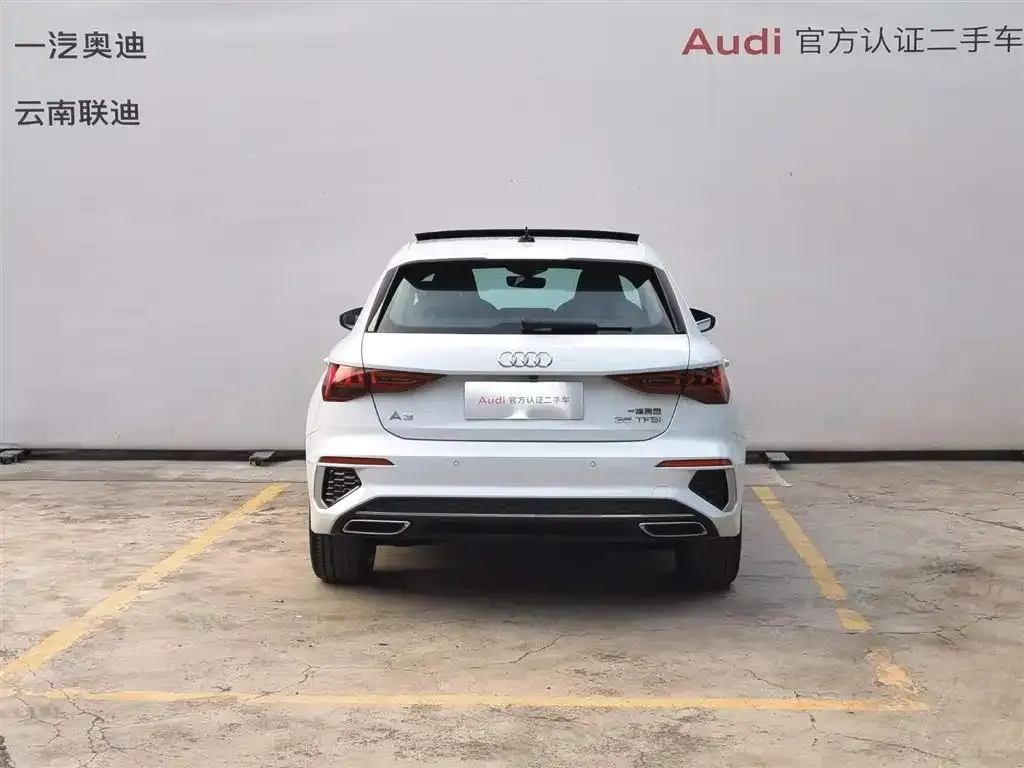 Audi A3 2023 из CN, фото 3