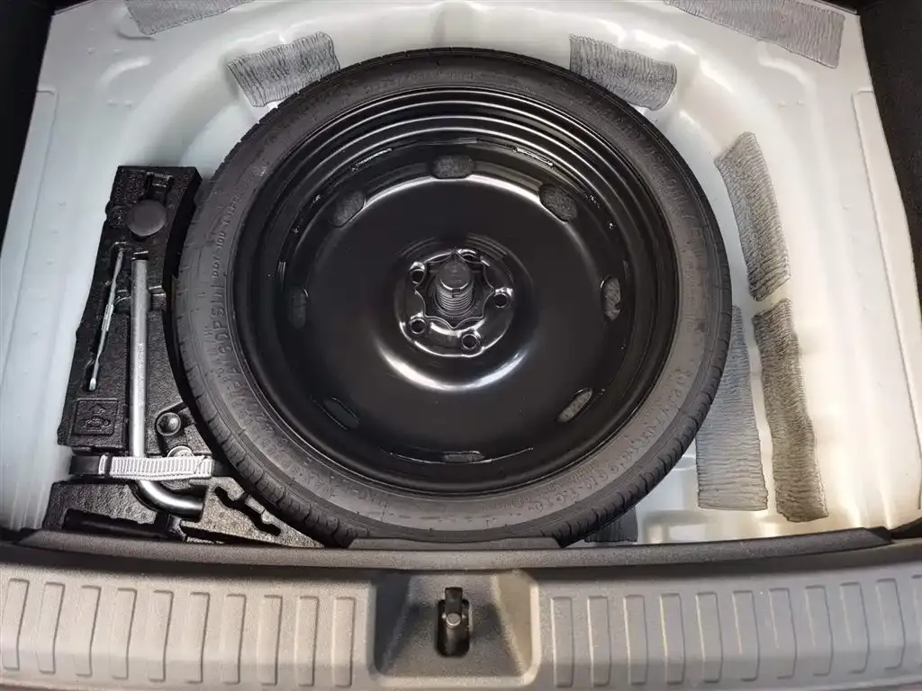 Audi A3 2023 из CN, фото 5