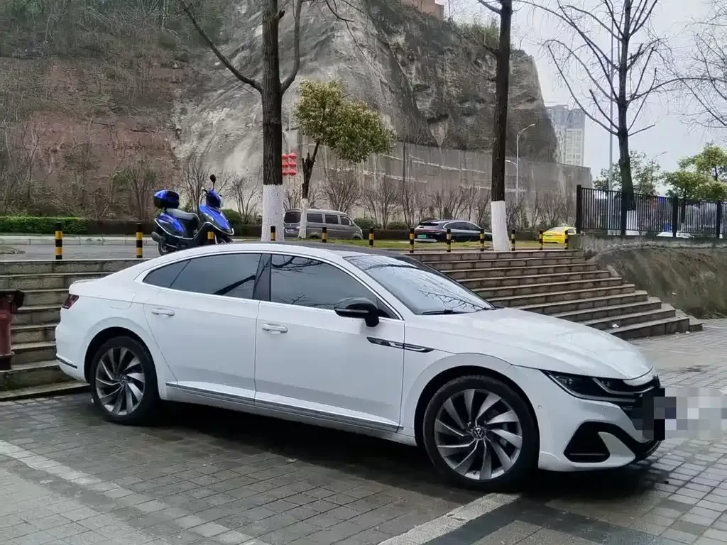 Volkswagen CC 2024 из CN, фото 6