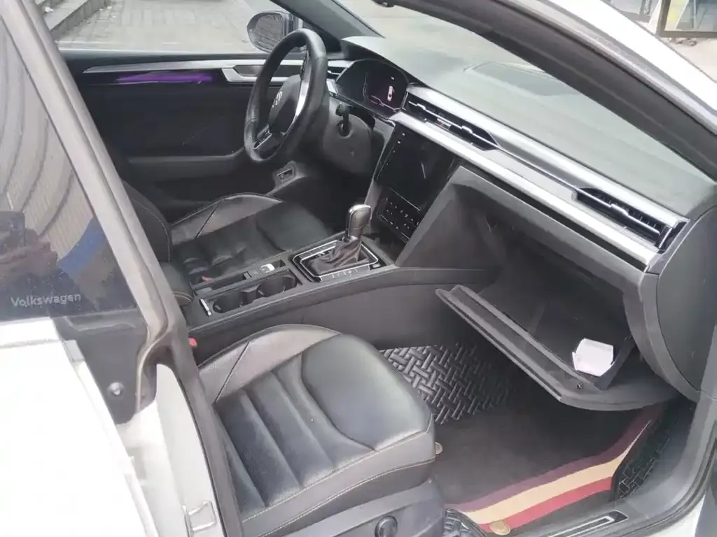 Volkswagen CC 2024 из CN, фото 3