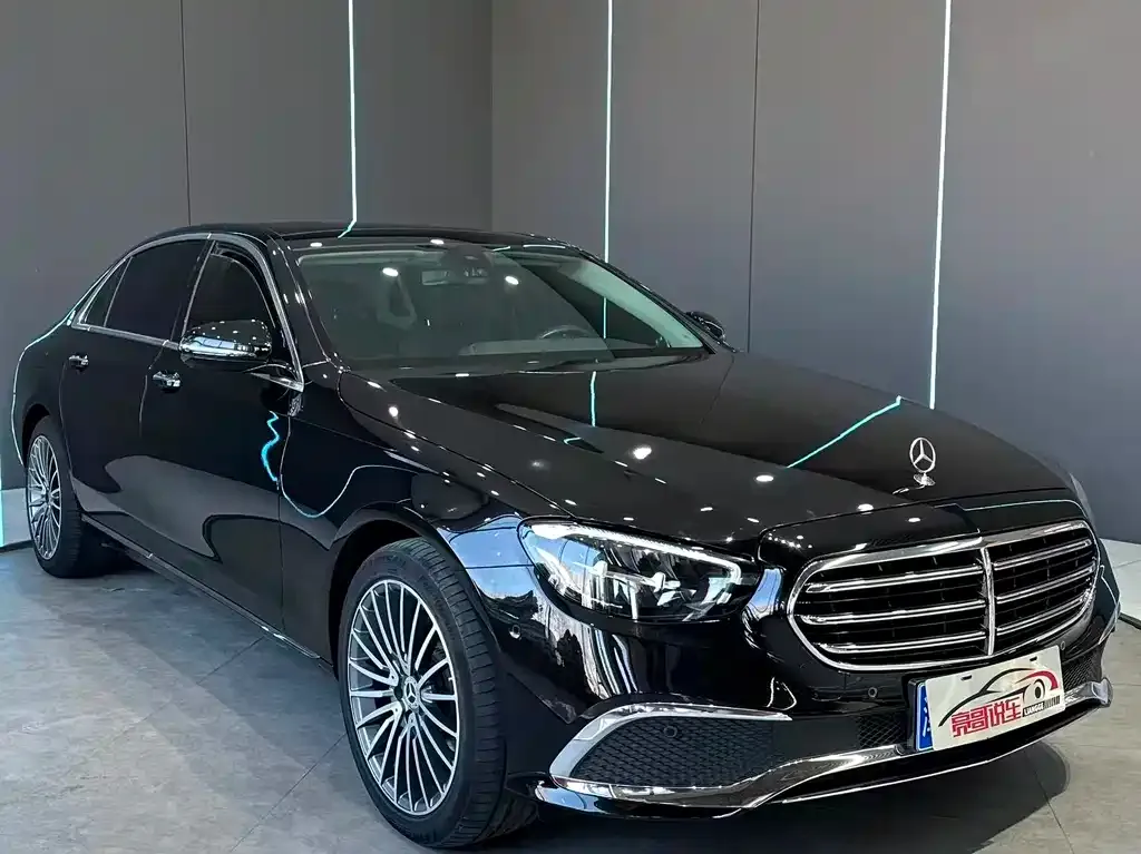 Mercedes-Benz E-Class — фото 10