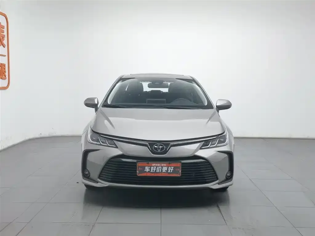 Toyota Corolla — фото 3