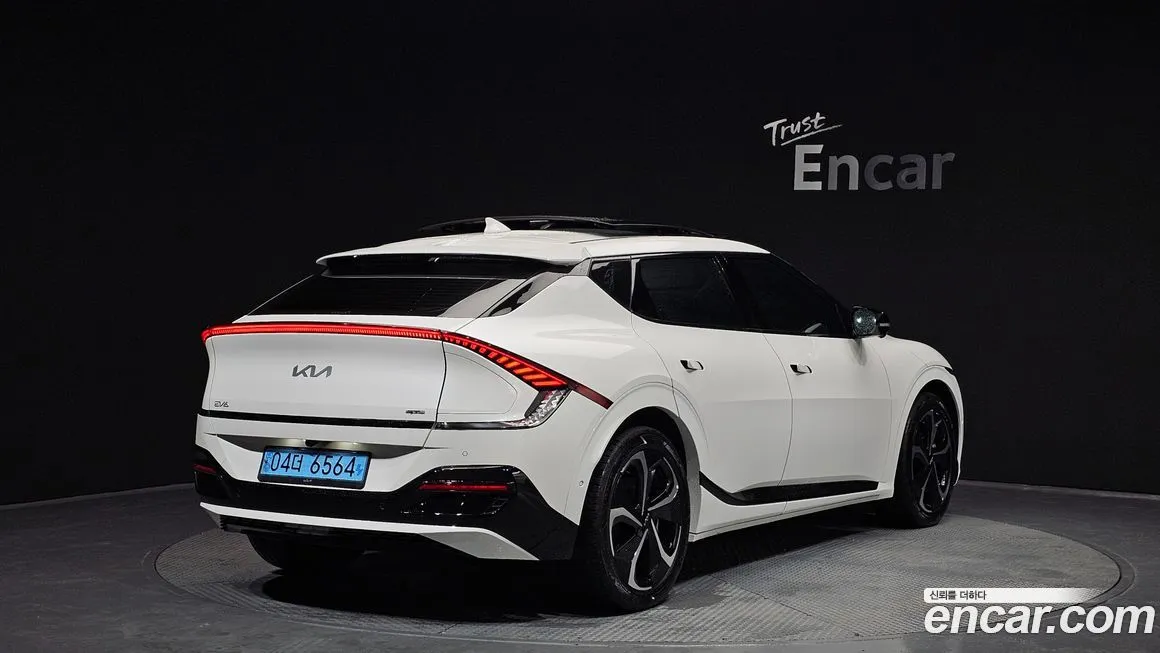 Kia EV6 — фото 2