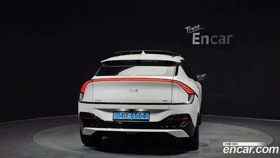 Kia EV6 — фото 4