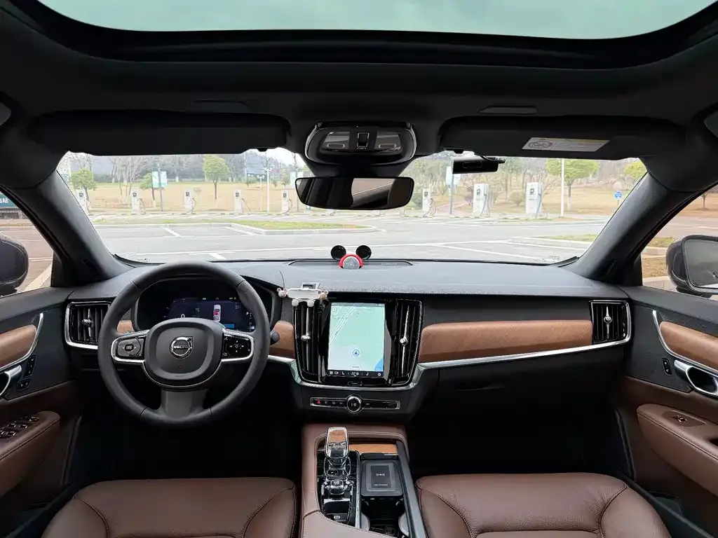 Volvo S90 — фото 3