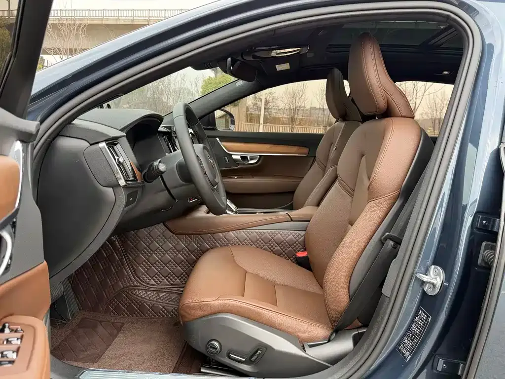 Volvo S90 — фото 6