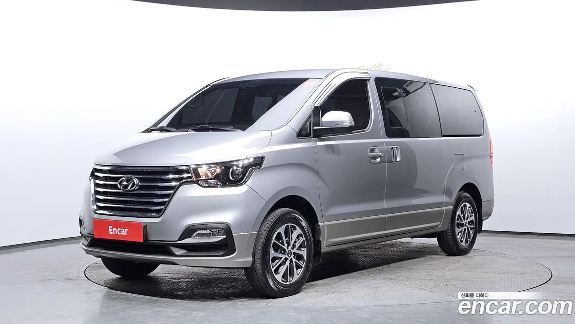 Hyundai Starex
