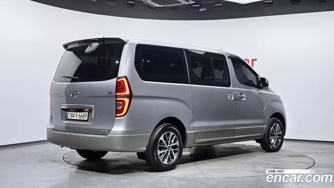Hyundai Starex 2021 из KR, фото 2