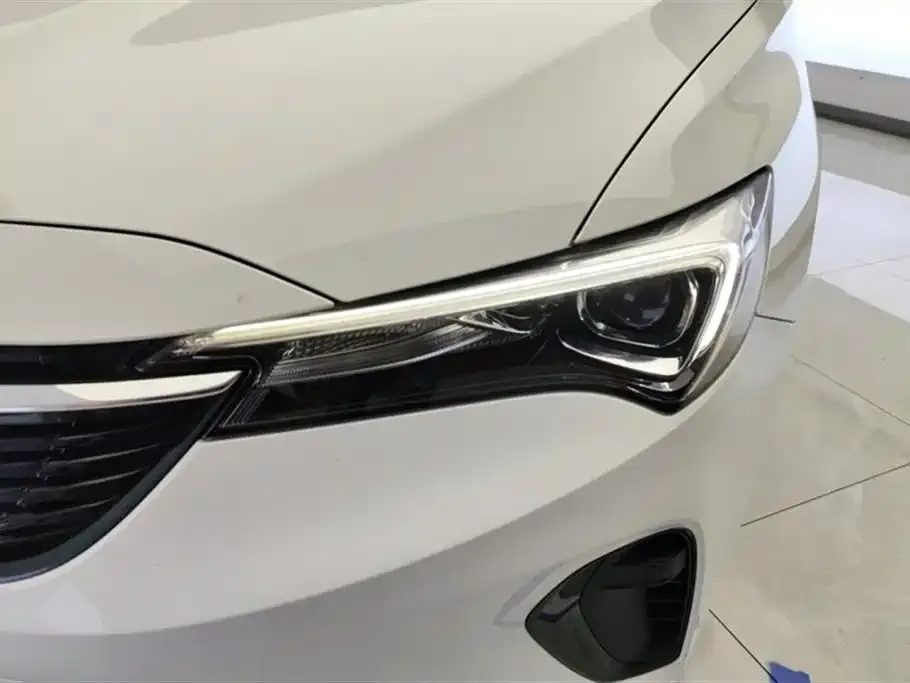 Buick Verano 2023 из CN, фото 2