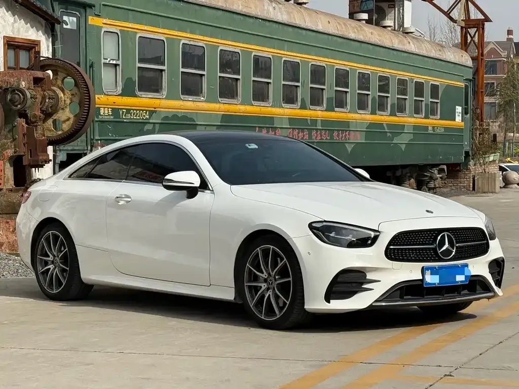 Mercedes-Benz E-Class (Import) — фото 4