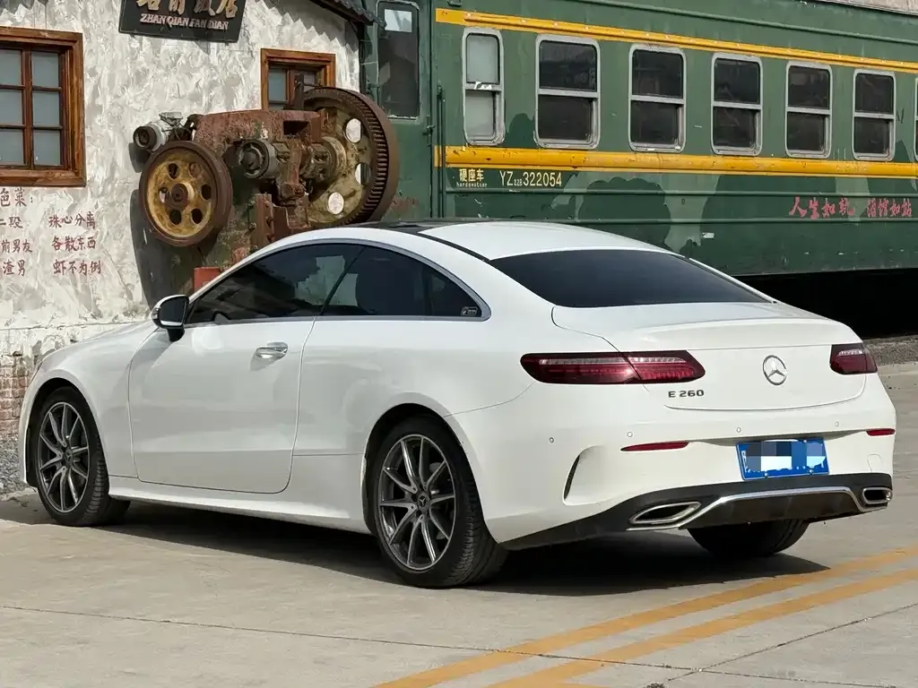 Mercedes-Benz E-Class (Import) — фото 6