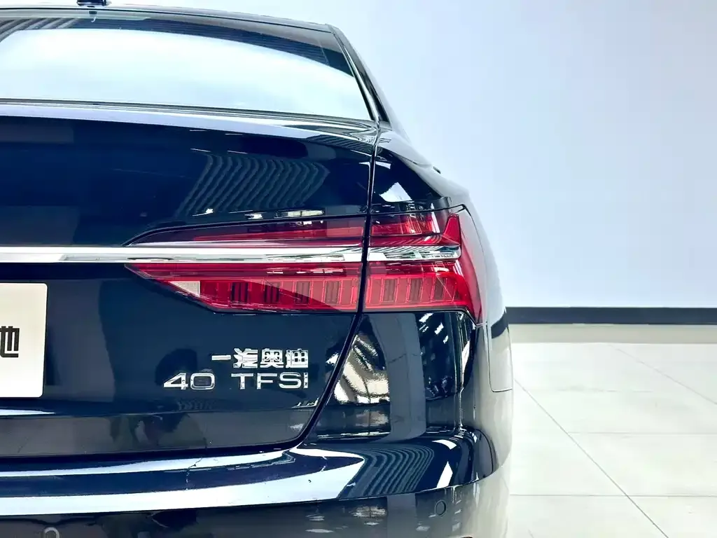 Audi A6L — фото 6