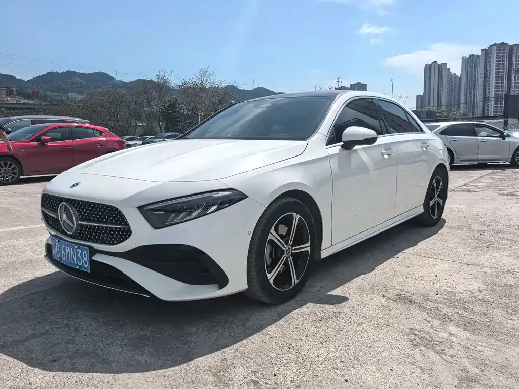 Mercedes-Benz A-Class — фото 1
