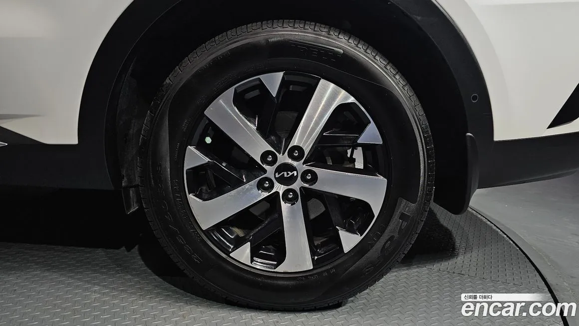 Kia Sorento — фото 4