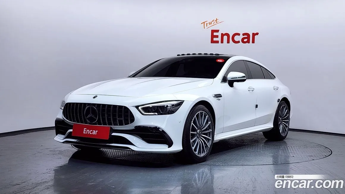 Mercedes-Benz AMG GT — фото 1