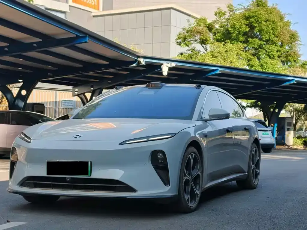 NIO ET5T