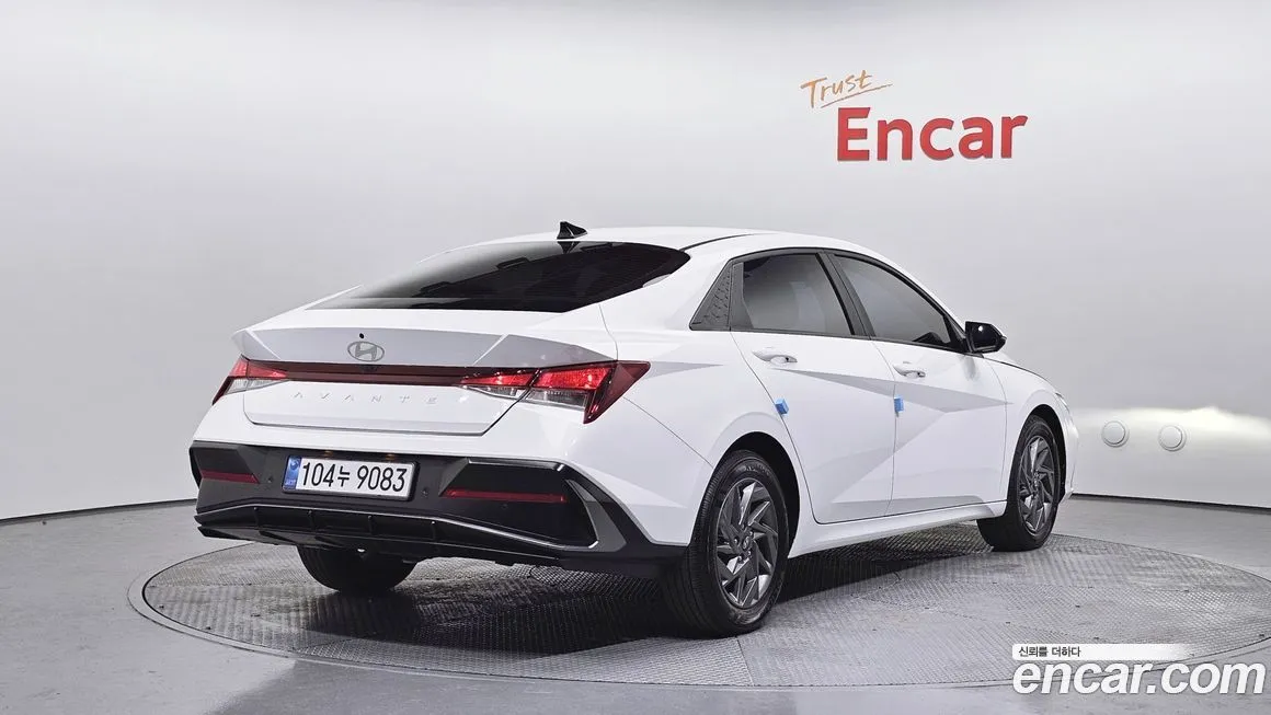 Hyundai AVANTE — фото 8