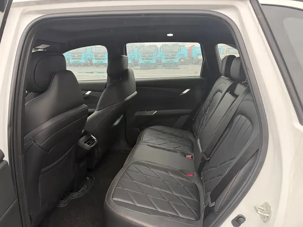 Changan CS75PLUS — фото 2