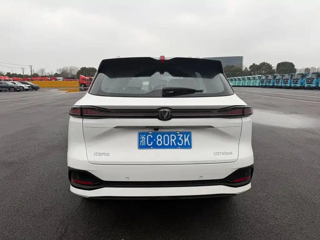 Changan CS75PLUS — фото 10