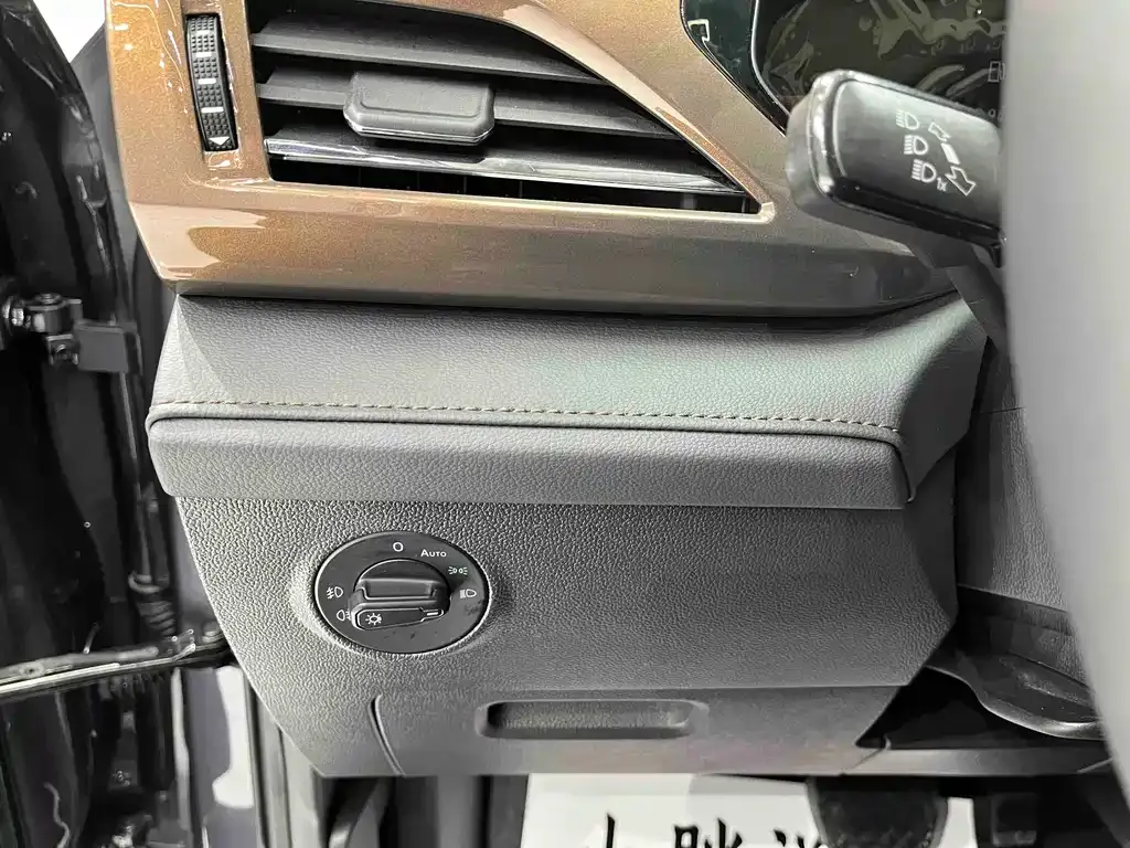 Volkswagen Tharu 2022 из CN, фото 10